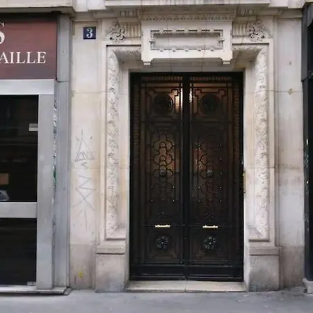 Calme Clair Notre Dame Sorbonne Ascenseur Apartment
